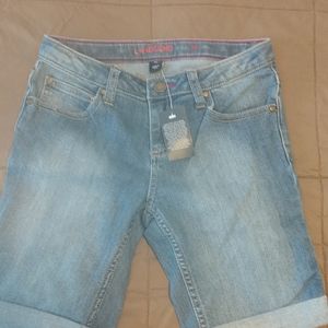 Jean shorts Bermuda style NWT